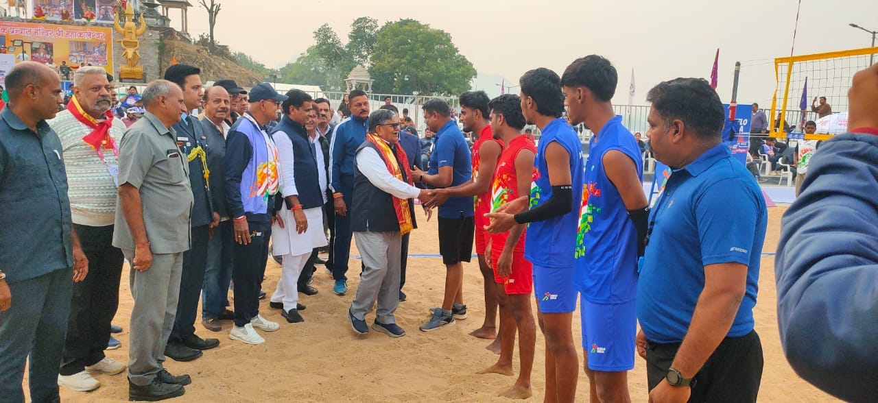 झील किनारे अद्धभुत मैच 