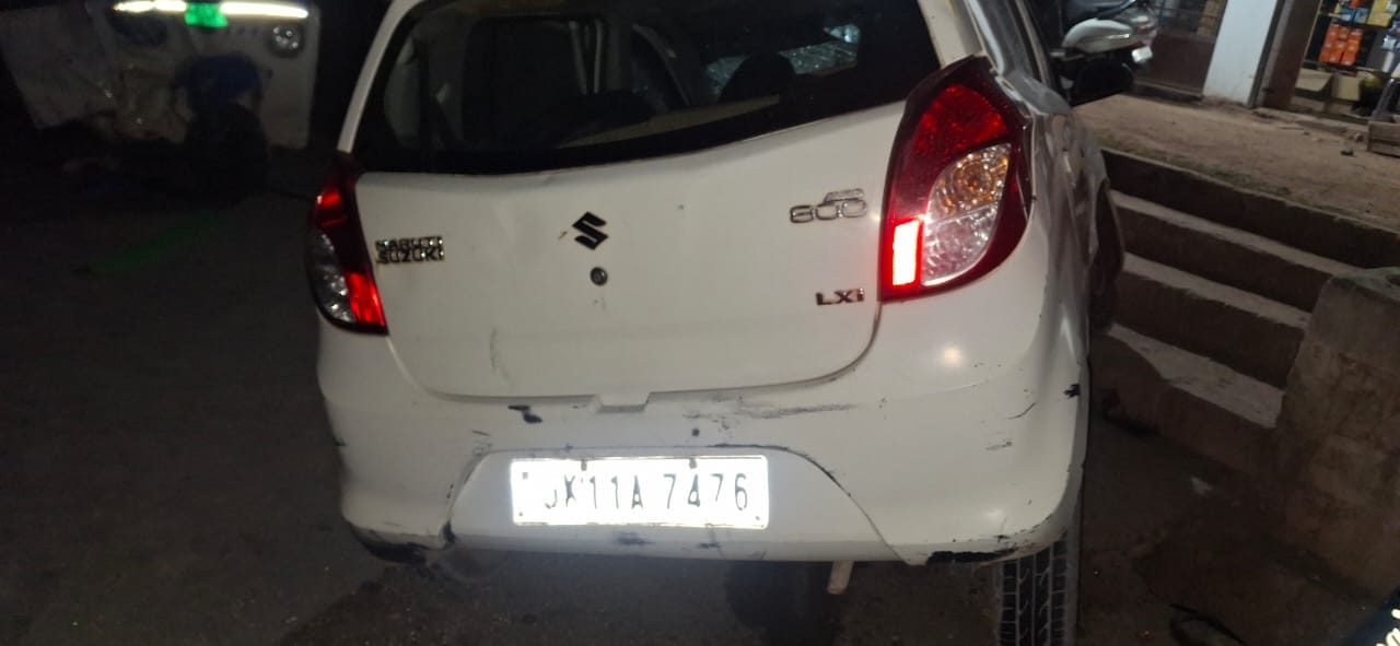 राजोरी सड़क हादसे का शिकर हुई कार और ऑटो का फोटो स्रोत पुलिस