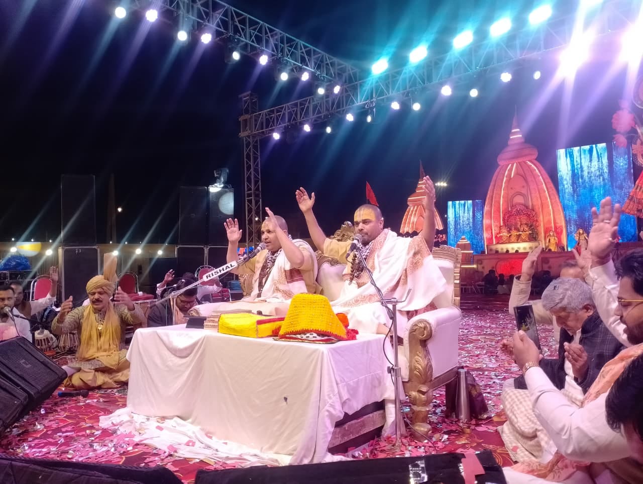 द्वितीय श्रीश्याम महोत्सव में सजा बाबा का दरबार। संवाद द्वितीय श्रीश्याम महोत्सव में सजा बाबा का दरबार। संवाद