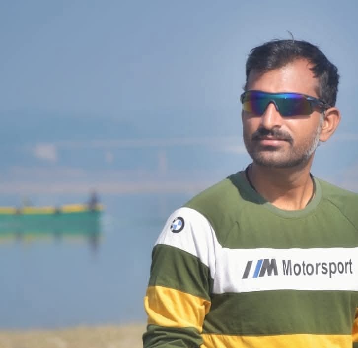 बालक राम।