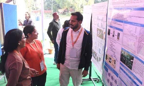 राष्ट्रीय वनस्पति अनुसंधान संस्थान में चल रहे अंतरराष्ट्रीय सम्मेलन के दूसरे दिन सोमवार को जलवा