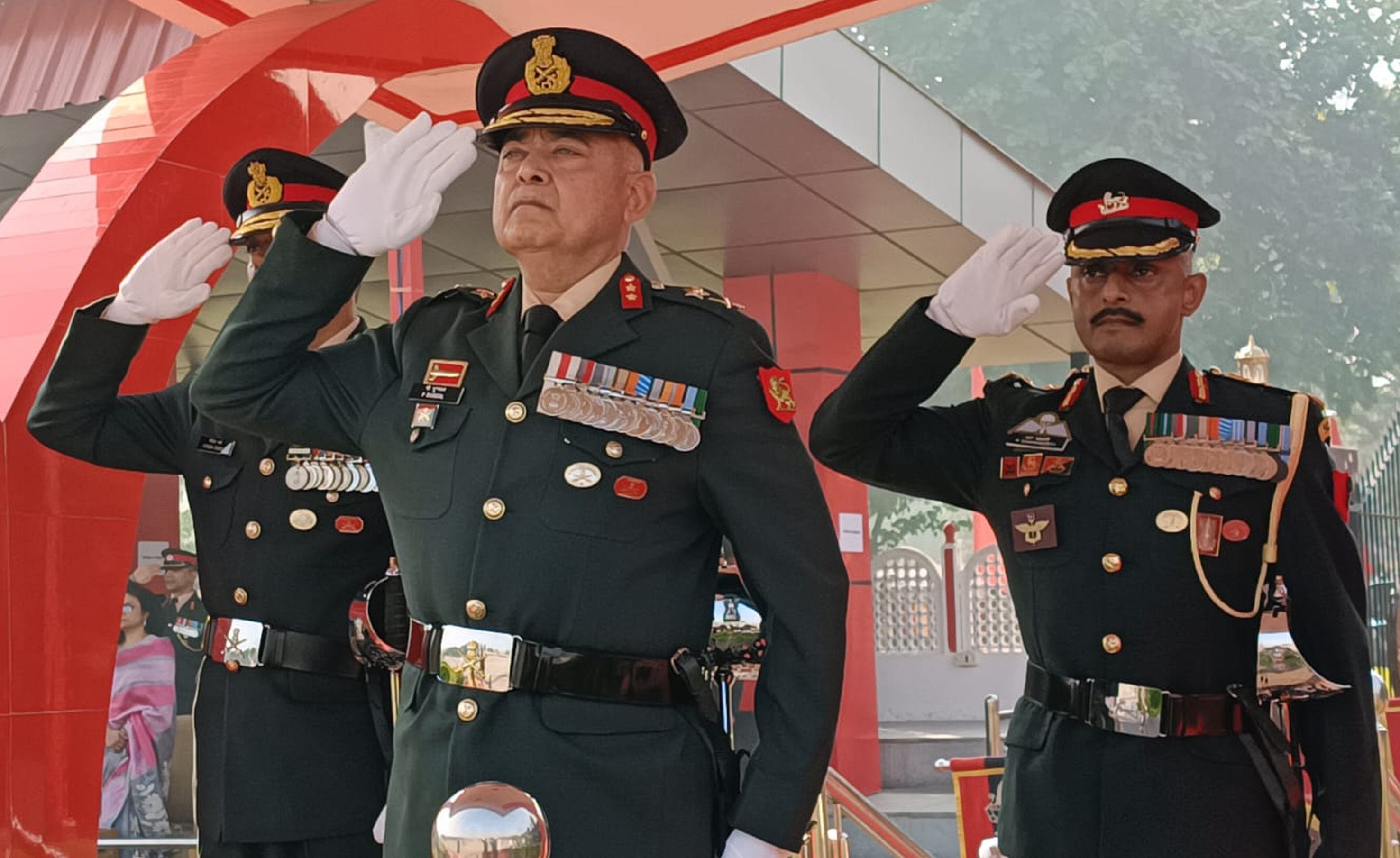 40-डोगरा रेजिमेंट सेंटर में आयोजित पासिंग आउट परेड में मौजूद रिक्रूट के जवान।-संवाद