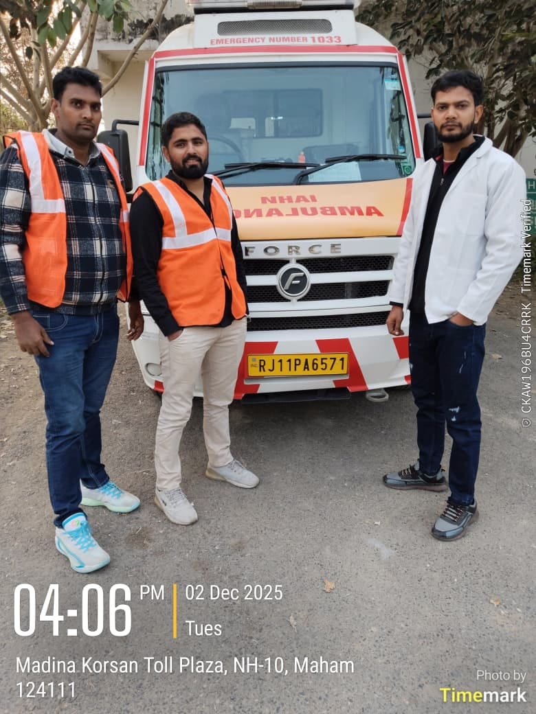 फोटो 01 नेशनल हाईवे नंबर 09 पर सय गांव के रोड क्रॉसिंग पर बने अवैध कट से निकलते बाइक सवार। संवा