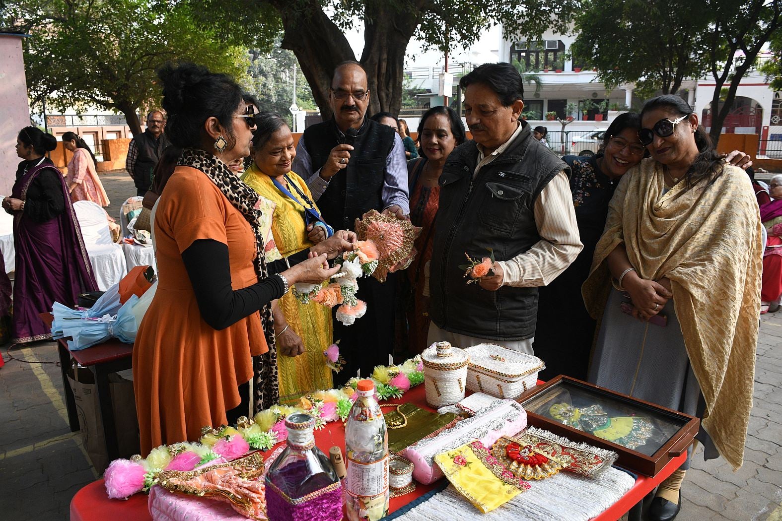 अमर उजाला की ओर से अपराजिता कार्यक्रम के तहत बुधवार को गोमतीनगर के विश्वास खंड-3 स्थित शिवाजी प अमर उजाला की ओर से अपराजिता कार्यक्रम के तहत बुधवार को गोमतीनगर के विश्वास खंड-3 स्थित शिवाजी प
