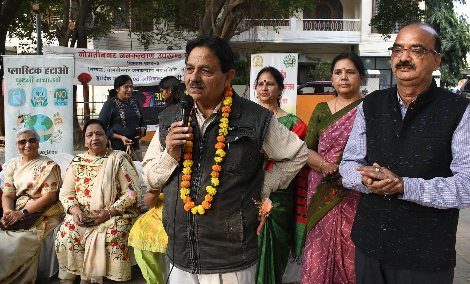 अमर उजाला की ओर से अपराजिता कार्यक्रम के तहत बुधवार को गोमतीनगर के विश्वास खंड-3 स्थित शिवाजी प अमर उजाला की ओर से अपराजिता कार्यक्रम के तहत बुधवार को गोमतीनगर के विश्वास खंड-3 स्थित शिवाजी प