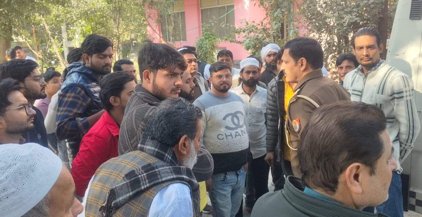 फौलादनगर गांव निवासी मृतक किसान अंग्रेजू की फाइल फोटो। स्रोत:परिजन