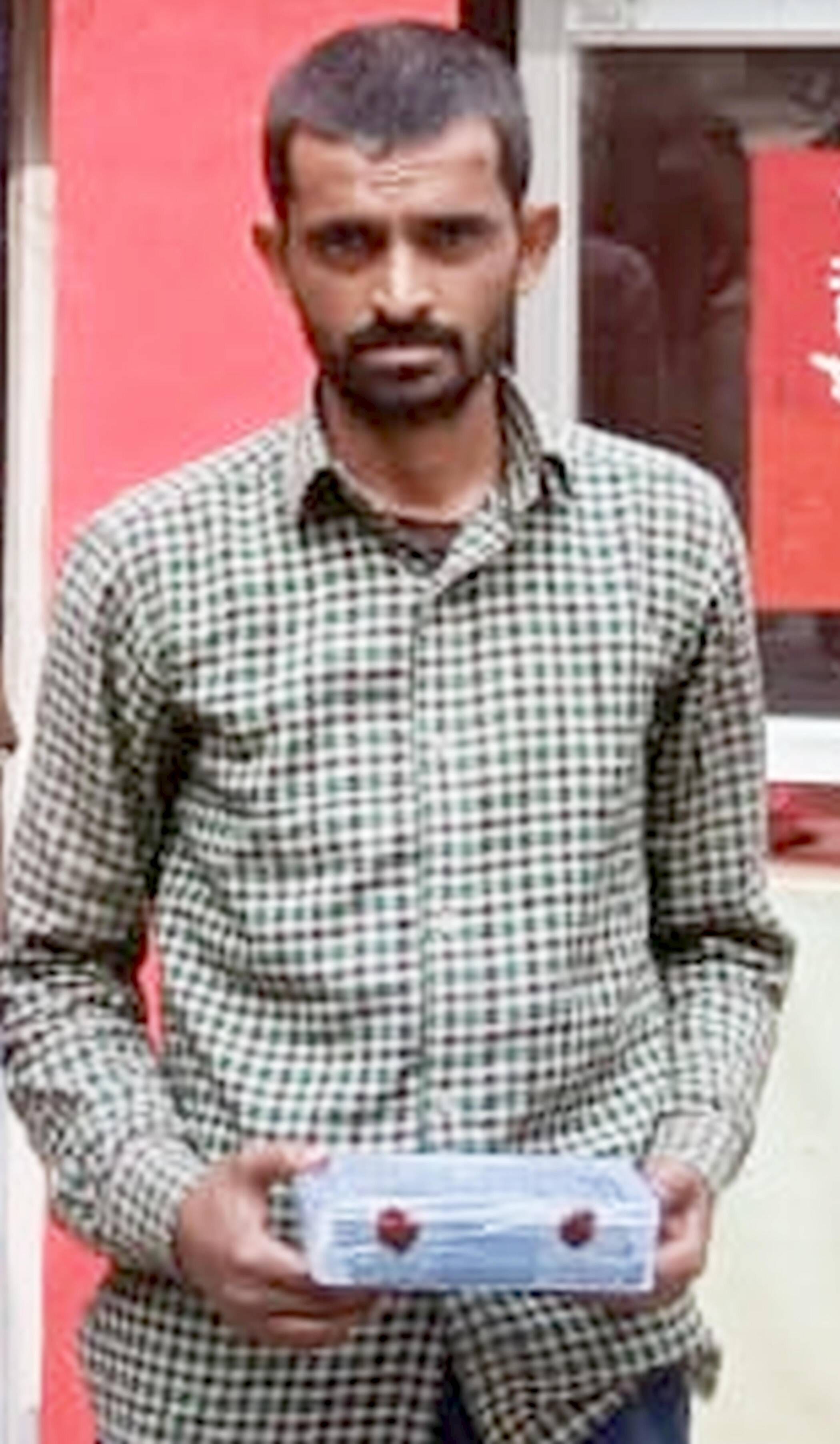 फोटो-40-थाने में आरोपी रोहित सिंह। स्रोत पुलिस फोटो-40-थाने में आरोपी रोहित सिंह। स्रोत पुलिस