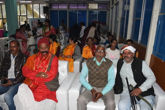 गांधी भवन में कीर्ति फाउंडेशन कल्याणपुर की ओर से आयोजित कार्यक्रम में दिव्यांग बच्चों ने मनमोहक