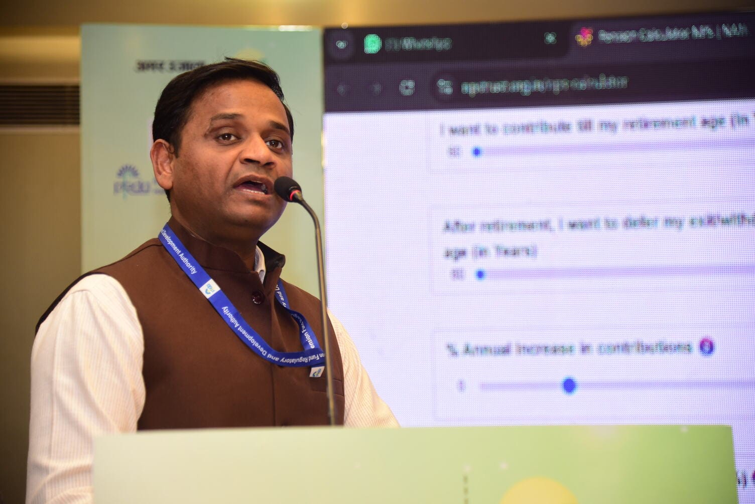 कार्यशाला में पहुंचे लोग। कार्यशाला में पहुंचे लोग।