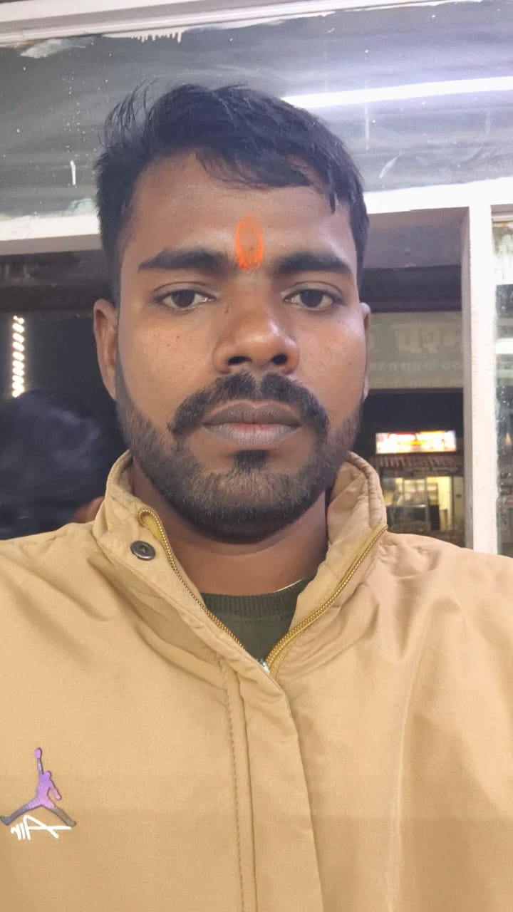 मंझनपुर चौराहे पर सूखा पड़ा आरओ प्लांट। संवाद मंझनपुर चौराहे पर सूखा पड़ा आरओ प्लांट। संवाद