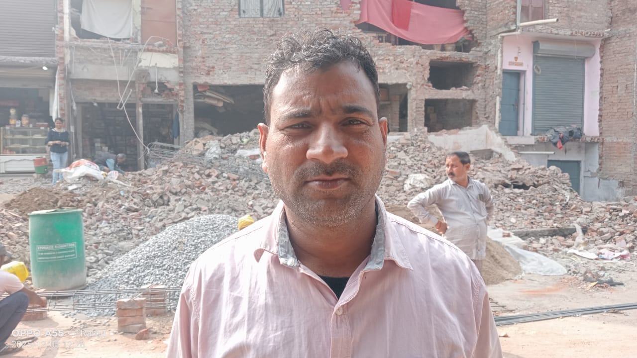 टेड़ीमोढ़ की जनता ने मुख्यालय मँझनपुर से कुंडा लालगंज लखनऊ जाने के लिए रोड वेज बस की किया मांग : टेड़ीमोढ़ की जनता ने मुख्यालय मँझनपुर से कुंडा लालगंज लखनऊ जाने के लिए रोड वेज बस की किया मांग :