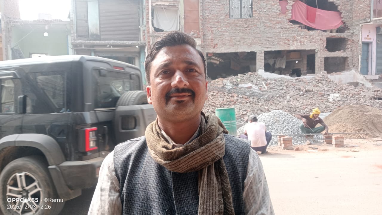 टेड़ीमोढ़ की जनता ने मुख्यालय मँझनपुर से कुंडा लालगंज लखनऊ जाने के लिए रोड वेज बस की किया मांग : टेड़ीमोढ़ की जनता ने मुख्यालय मँझनपुर से कुंडा लालगंज लखनऊ जाने के लिए रोड वेज बस की किया मांग :
