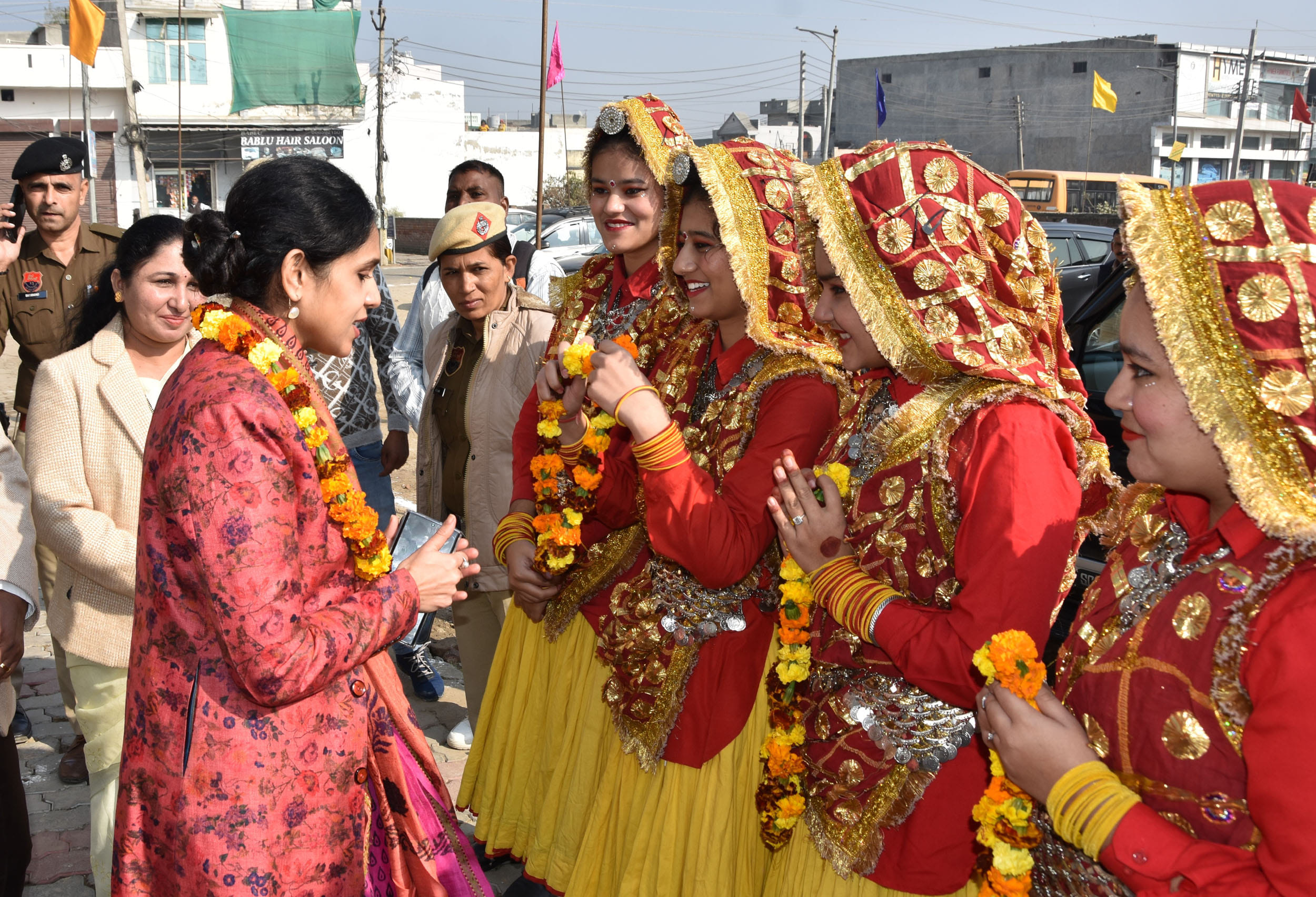 तीन दिवसीय जोनल स्तरीय बाल प्रतियोगिताओं का शुभारंभ नवनियुक्त डीसी अपराजिता तीन दिवसीय जोनल स्तरीय बाल प्रतियोगिताओं का शुभारंभ नवनियुक्त डीसी अपराजिता