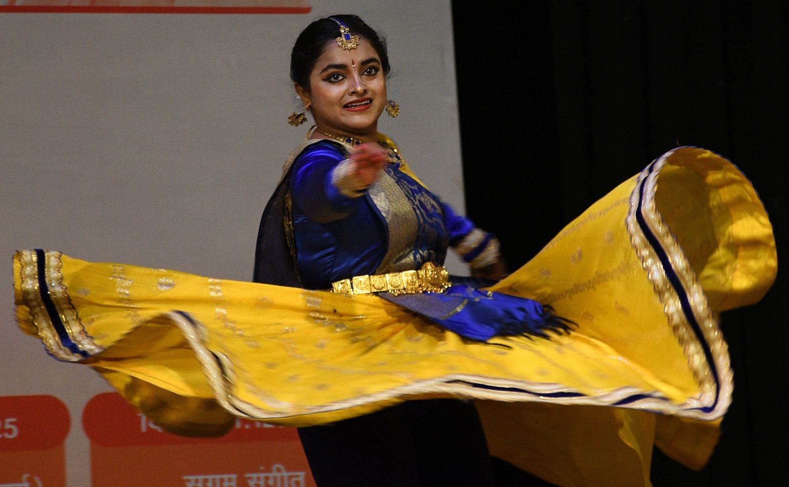 उत्तर प्रदेश संगीत नाटक अकादमी की प्रादेशिक संगीत प्रतियोगिता के पहले चरण के अंतिम दिन कथक प्रत उत्तर प्रदेश संगीत नाटक अकादमी की प्रादेशिक संगीत प्रतियोगिता के पहले चरण के अंतिम दिन कथक प्रत