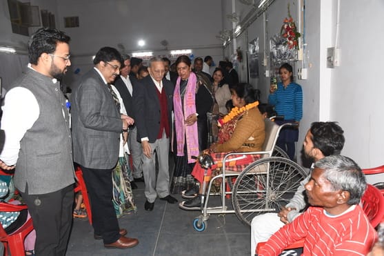 विश्व दिव्यांग दिवस पर केजीएमयू में बुधवार को दिव्यांगों के लिए कैरम, टेबल टेनिस समेत कई प्रतिय विश्व दिव्यांग दिवस पर केजीएमयू में बुधवार को दिव्यांगों के लिए कैरम, टेबल टेनिस समेत कई प्रतिय