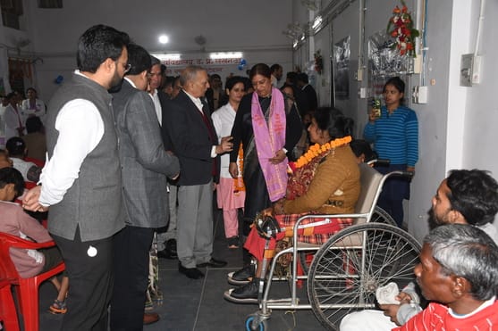 विश्व दिव्यांग दिवस पर केजीएमयू में बुधवार को दिव्यांगों के लिए कैरम, टेबल टेनिस समेत कई प्रतिय विश्व दिव्यांग दिवस पर केजीएमयू में बुधवार को दिव्यांगों के लिए कैरम, टेबल टेनिस समेत कई प्रतिय