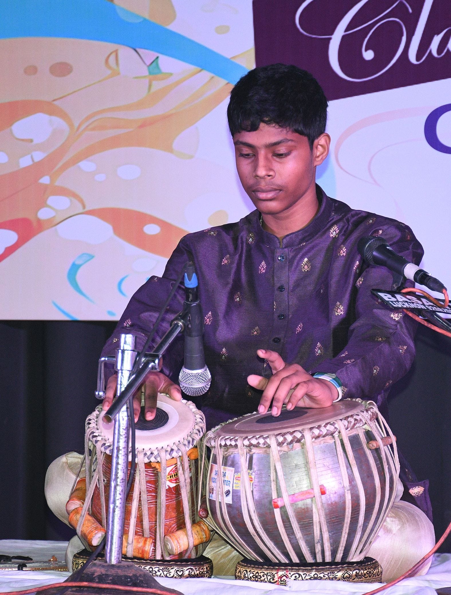 गोमतीनगर सि्थत अंतरराष्ट्रीय बौद्ध अनुसंधान संस्थान में बृहस्पतिवार को संगीत मिलन संस्था की ओर गोमतीनगर सि्थत अंतरराष्ट्रीय बौद्ध अनुसंधान संस्थान में बृहस्पतिवार को संगीत मिलन संस्था की ओर