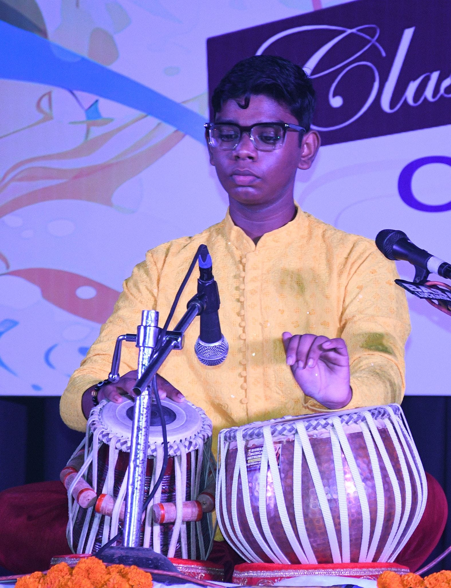 गोमतीनगर सि्थत अंतरराष्ट्रीय बौद्ध अनुसंधान संस्थान में बृहस्पतिवार को संगीत मिलन संस्था की ओर गोमतीनगर सि्थत अंतरराष्ट्रीय बौद्ध अनुसंधान संस्थान में बृहस्पतिवार को संगीत मिलन संस्था की ओर