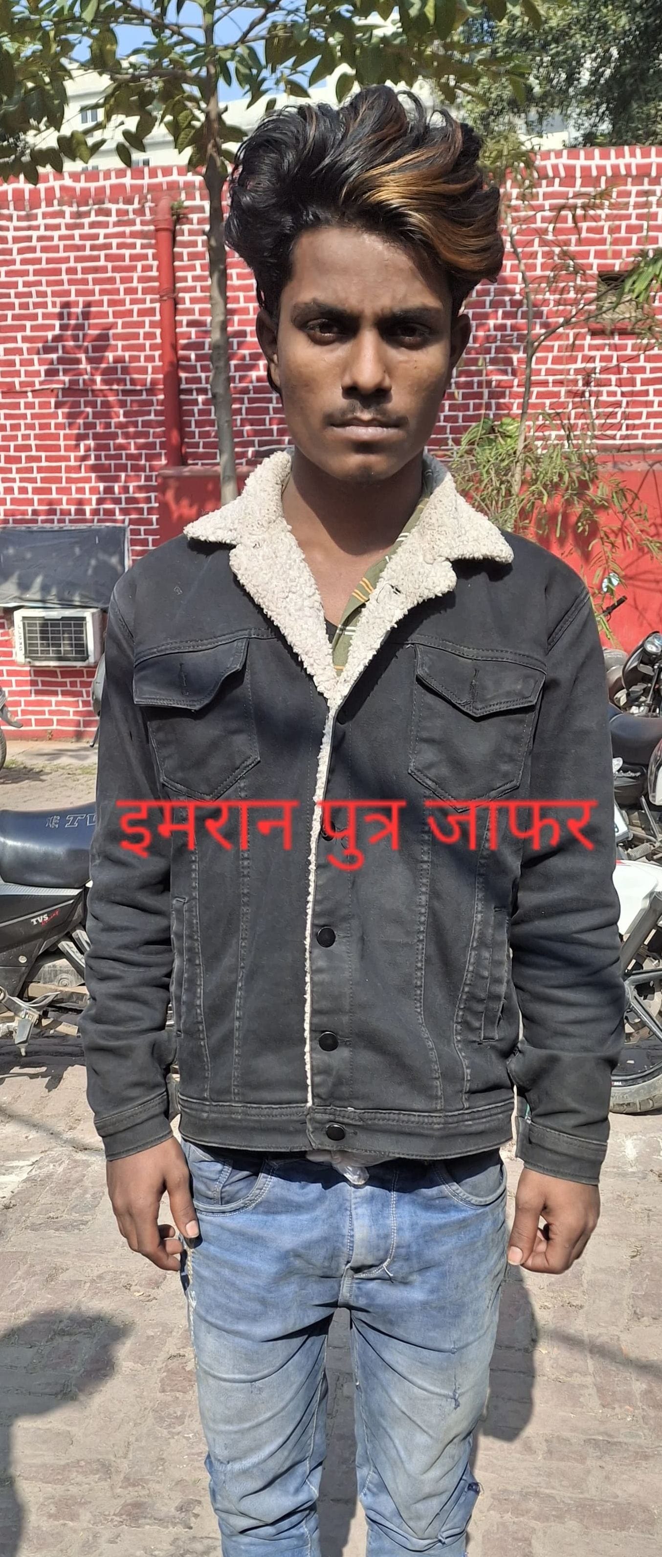 पुलिस की गिरफ्त में आरोपी।