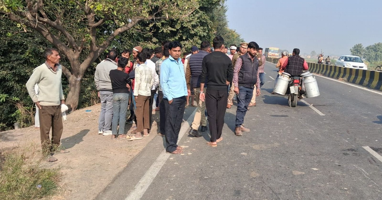 जिला अस्पताल में भर्ती घायल गौरव। संवाद