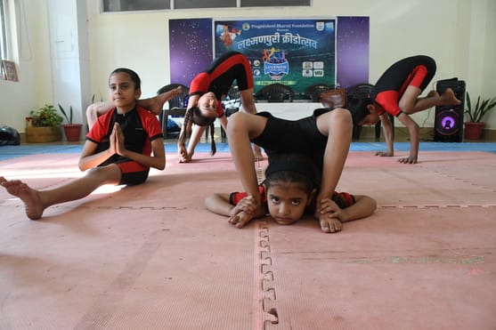 लखनऊ स्कूल गेम्स के चौथे दिन योग प्रदर्शन व फुटबॉल के मुकाबले हुए। लखनऊ स्कूल गेम्स के चौथे दिन योग प्रदर्शन व फुटबॉल के मुकाबले हुए।