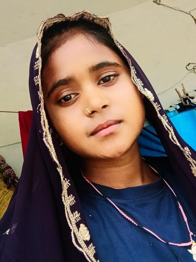 फोटो - 10- हादसे के बाद घर के बाहर बिलखते परिजन। संवाद फोटो - 10- हादसे के बाद घर के बाहर बिलखते परिजन। संवाद