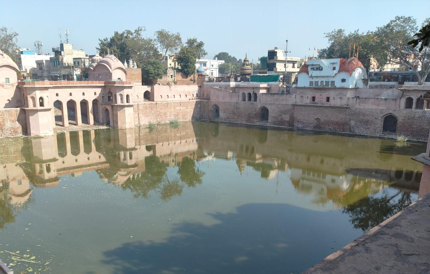 प्रचीन बड़ा तालाब। संवाद