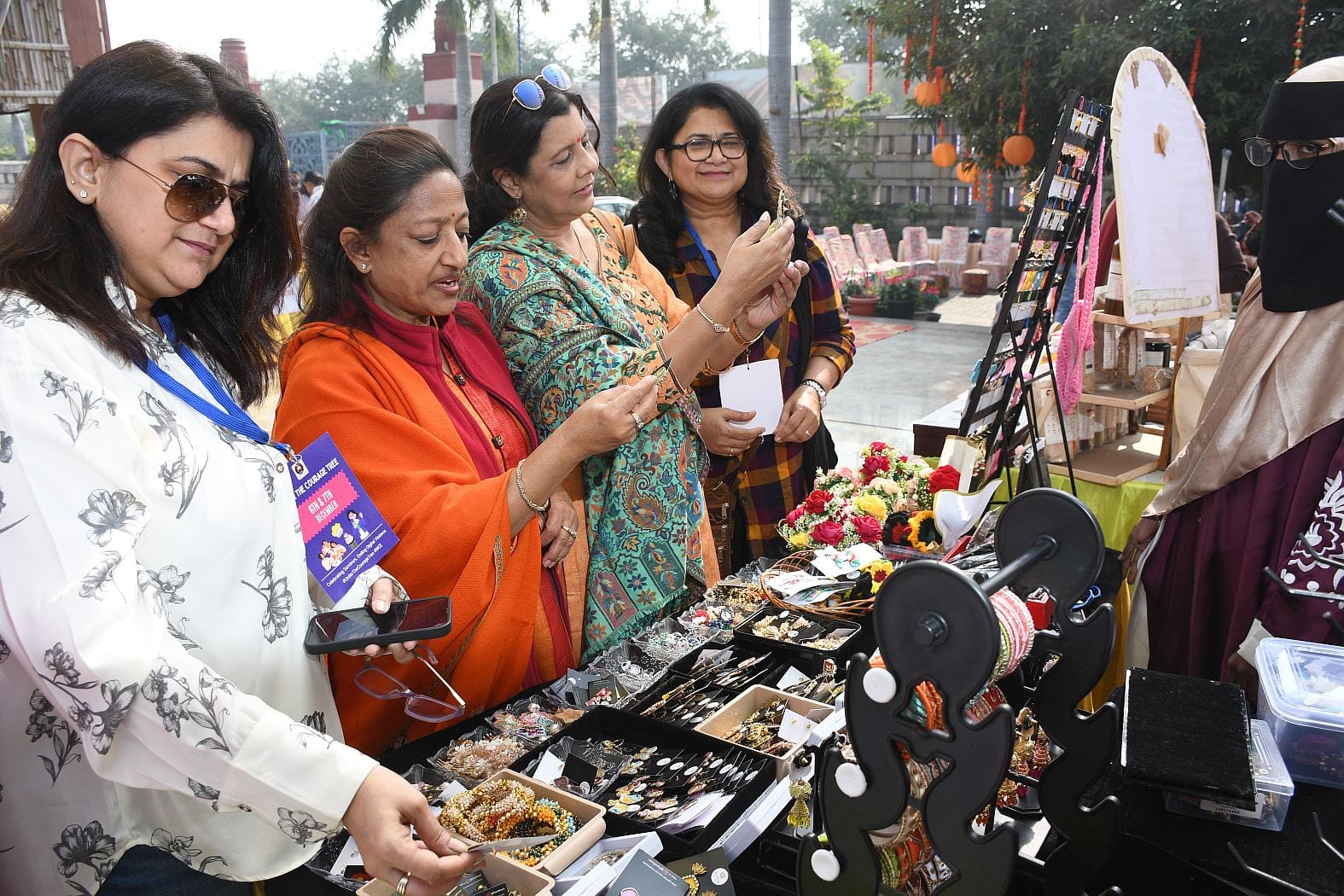 प्रदर्शनी में दिखा महिला उद्यमियों का हुनर प्रदर्शनी में दिखा महिला उद्यमियों का हुनर
