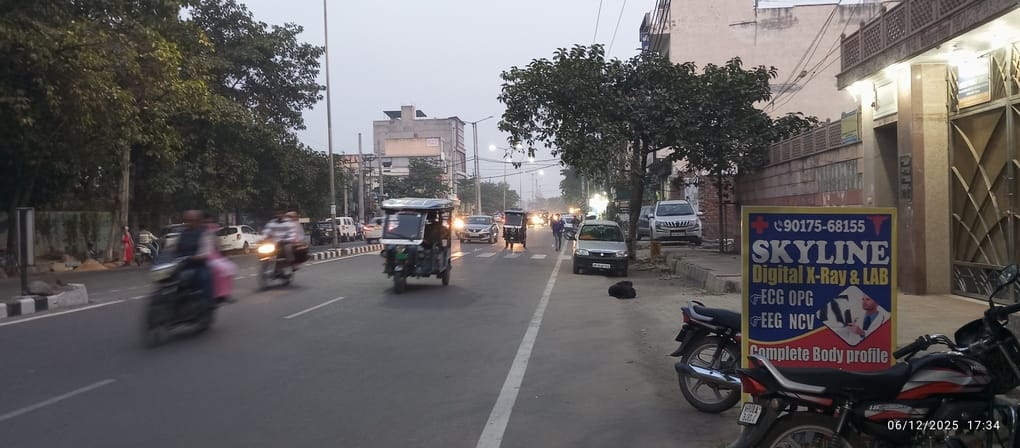 07kht_14_अंबाला रोड़ पर सड़क पर किया पैच वर्क 07kht_14_अंबाला रोड़ पर सड़क पर किया पैच वर्क