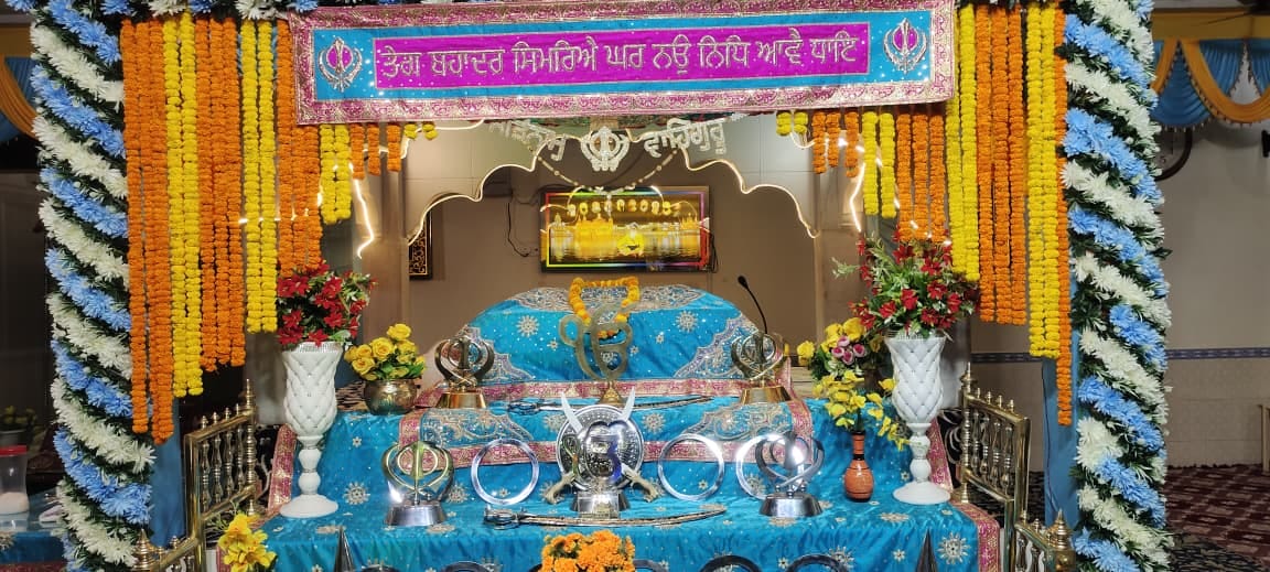 गुरु तेग बहादुर के शहीदी दिवस पर चल रहे नगर कीर्तन के अंतिम दिन प्रभात फेरी में शामिल लोग ।स्रो गुरु तेग बहादुर के शहीदी दिवस पर चल रहे नगर कीर्तन के अंतिम दिन प्रभात फेरी में शामिल लोग ।स्रो
