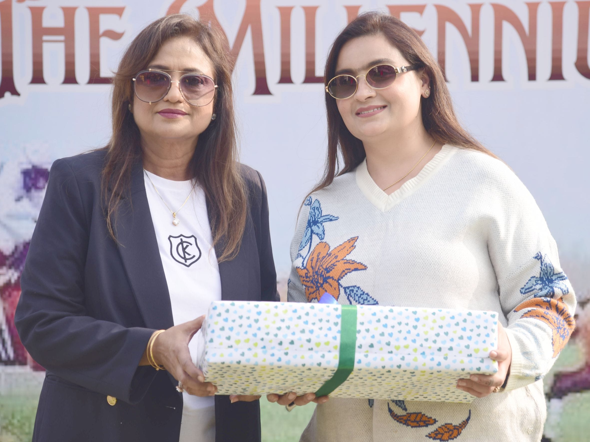 लखनऊ रेसकोर्स में आयोजित मिलेनियम कप की झलकियां। लखनऊ रेसकोर्स में आयोजित मिलेनियम कप की झलकियां।