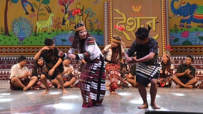 सोनचिरैया संस्था की ओर से लोहिया पार्क में आयोजित दो दिवसीय आयोजन की अंतिम शाम म्यूजिकल ड्रामा सोनचिरैया संस्था की ओर से लोहिया पार्क में आयोजित दो दिवसीय आयोजन की अंतिम शाम म्यूजिकल ड्रामा