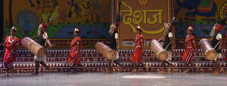 सोनचिरैया संस्था की ओर से लोहिया पार्क में आयोजित दो दिवसीय आयोजन की अंतिम शाम म्यूजिकल ड्रामा सोनचिरैया संस्था की ओर से लोहिया पार्क में आयोजित दो दिवसीय आयोजन की अंतिम शाम म्यूजिकल ड्रामा