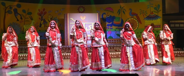 सोनचिरैया संस्था की ओर से लोहिया पार्क में आयोजित दो दिवसीय आयोजन की अंतिम शाम म्यूजिकल ड्रामा सोनचिरैया संस्था की ओर से लोहिया पार्क में आयोजित दो दिवसीय आयोजन की अंतिम शाम म्यूजिकल ड्रामा