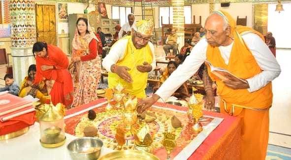 श्री दिगंबर जैन मंदिर का 24वां स्थापना दिवस मनाया