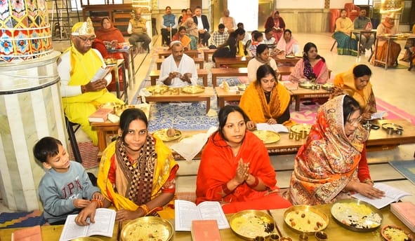 श्री दिगंबर जैन मंदिर का 24वां स्थापना दिवस मनाया