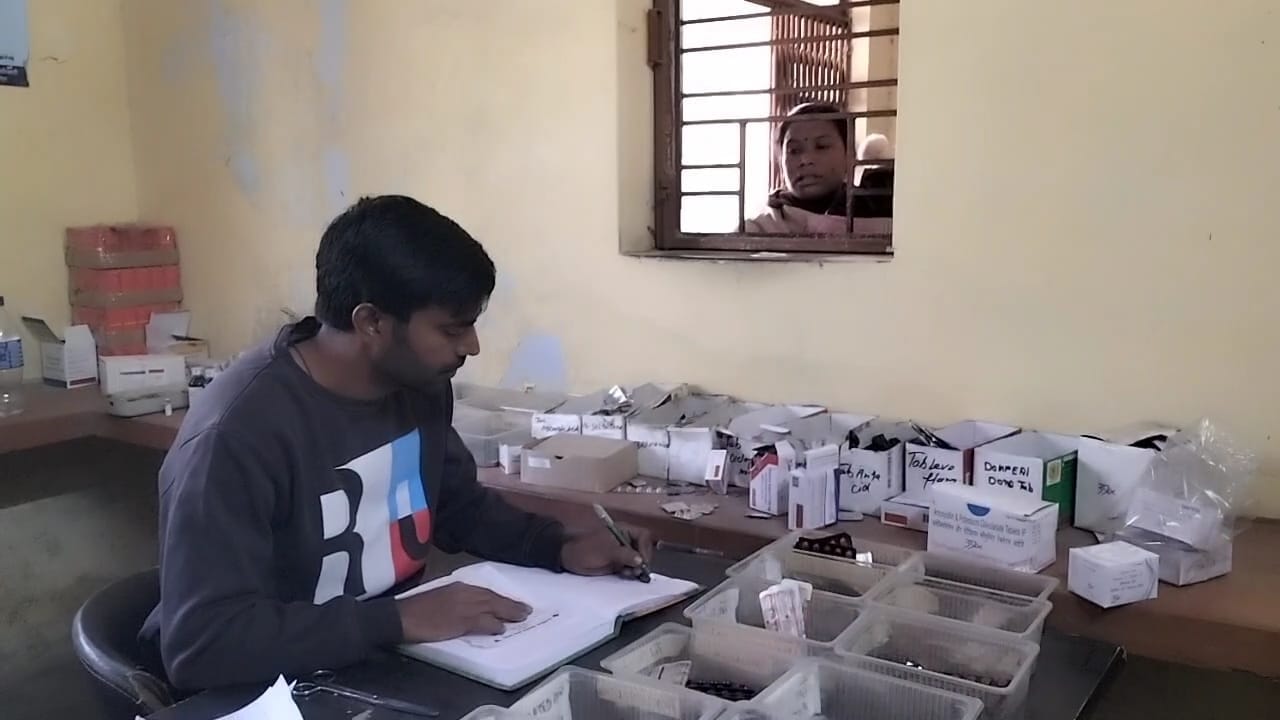 लावड़- सैय्यद साहिब रजा। स्थानीय निवासी। पीएचसी वाली खबर के साथ। स्रोत : संवाद लावड़- सैय्यद साहिब रजा। स्थानीय निवासी। पीएचसी वाली खबर के साथ। स्रोत : संवाद