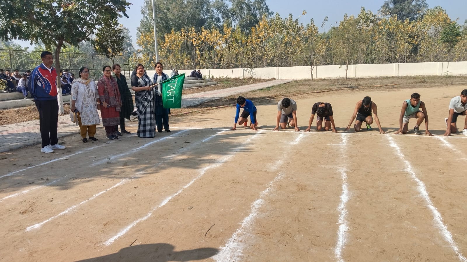 स्पर्धा के दौरान कबड्डी मैच में हिस्सा लेते खिलाड़ी। संवाद