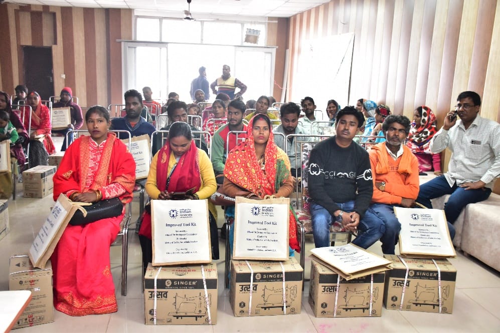 अनुसूचित जाति के 50 हस्तशिल्पियों को मिली टूलकिट
