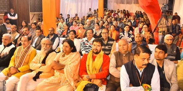 भारत विकास परिषद अवध प्रांत की ओर से कृष्णानगर में आयोजित पंचसूत्रीय कथा महोत्सव का अंतिम दिन न