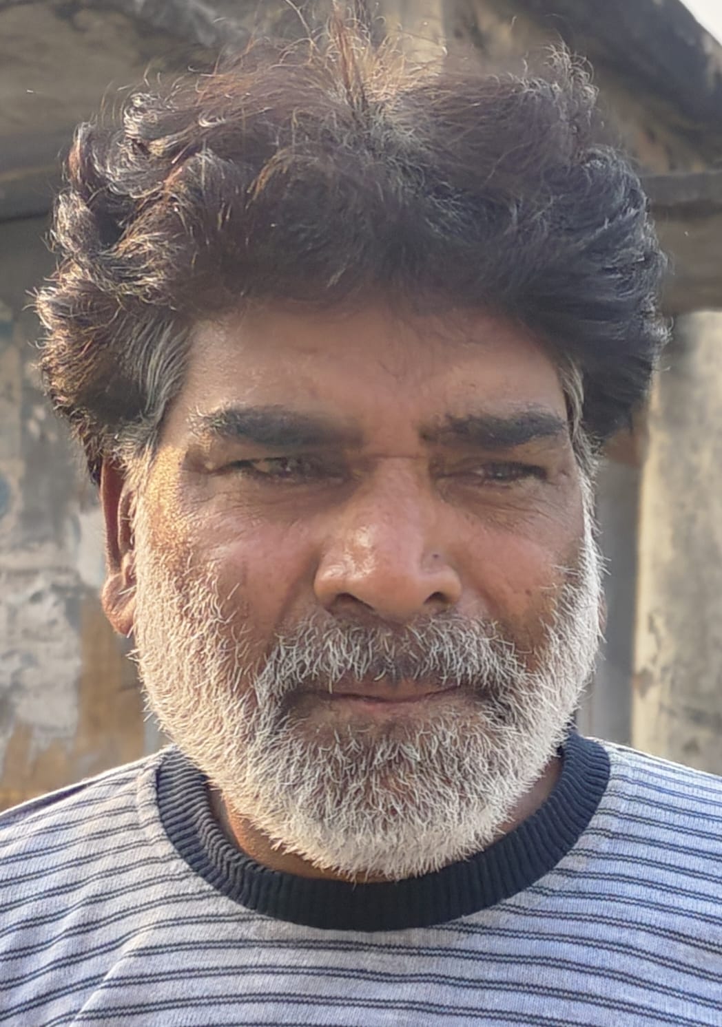कूड़ा उठाने वाली ठेलिया में पैडल तक नहीं। संवाद