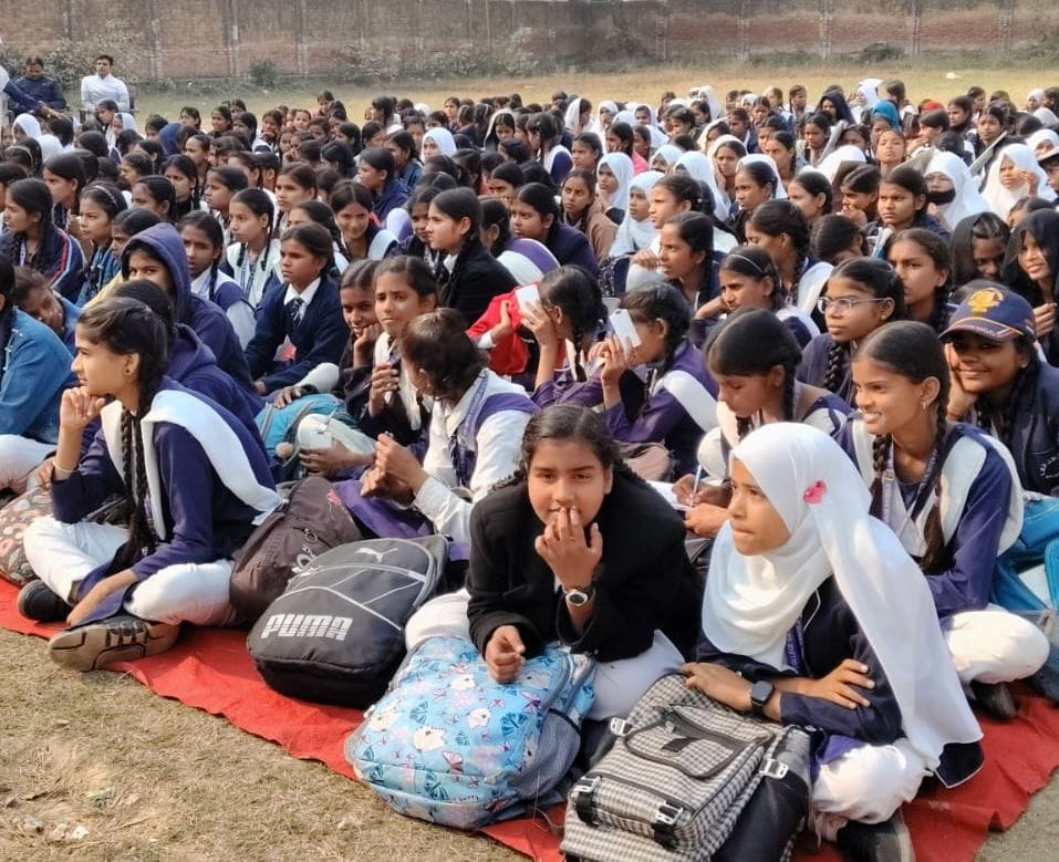 फोटो-19-आत्मरक्षा की बारीकियां सिखातीं श्रष्टि अवस्थी। संवाद फोटो-19-आत्मरक्षा की बारीकियां सिखातीं श्रष्टि अवस्थी। संवाद