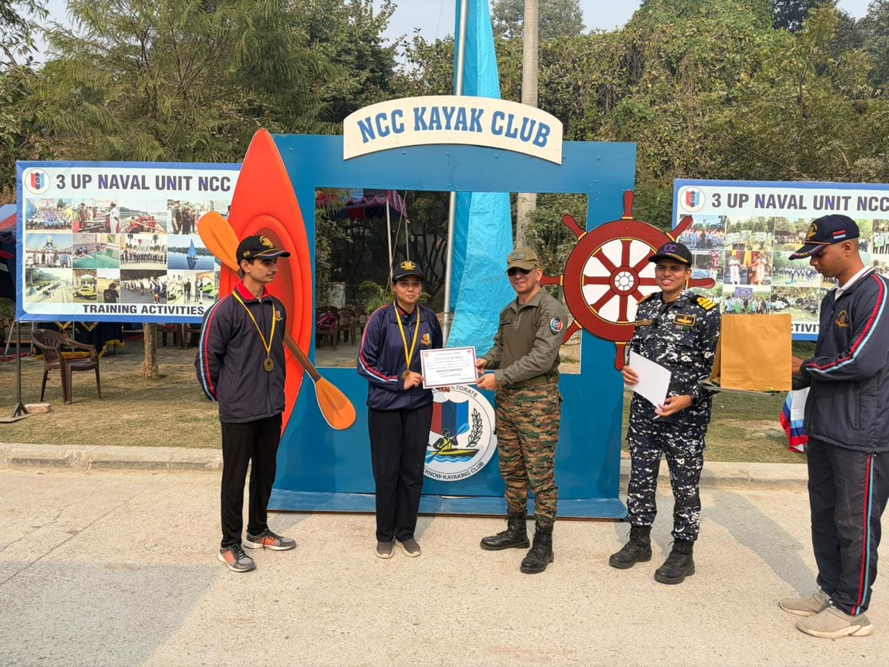कायक रेस में एनसीसी कैडेटों ने दिखाया जोश कायक रेस में एनसीसी कैडेटों ने दिखाया जोश