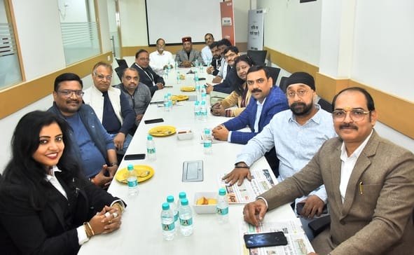 संगम-2025 कार्यक्रम की तैयारियों को लेकर पहुंचे विभिन्न समाज के लोग। संगम-2025 कार्यक्रम की तैयारियों को लेकर पहुंचे विभिन्न समाज के लोग।