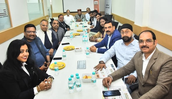 संगम-2025 कार्यक्रम की तैयारियों को लेकर पहुंचे विभिन्न समाज के लोग। संगम-2025 कार्यक्रम की तैयारियों को लेकर पहुंचे विभिन्न समाज के लोग।