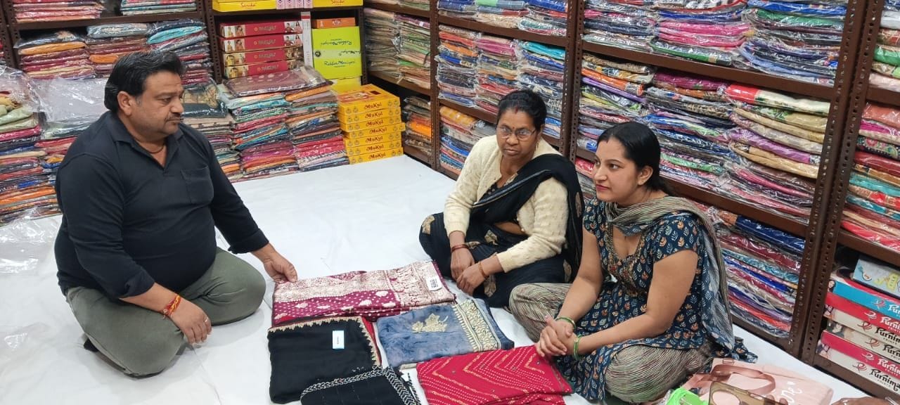 11जेएनडी16 : सावर गर्ग कपड़ा व्यापारी