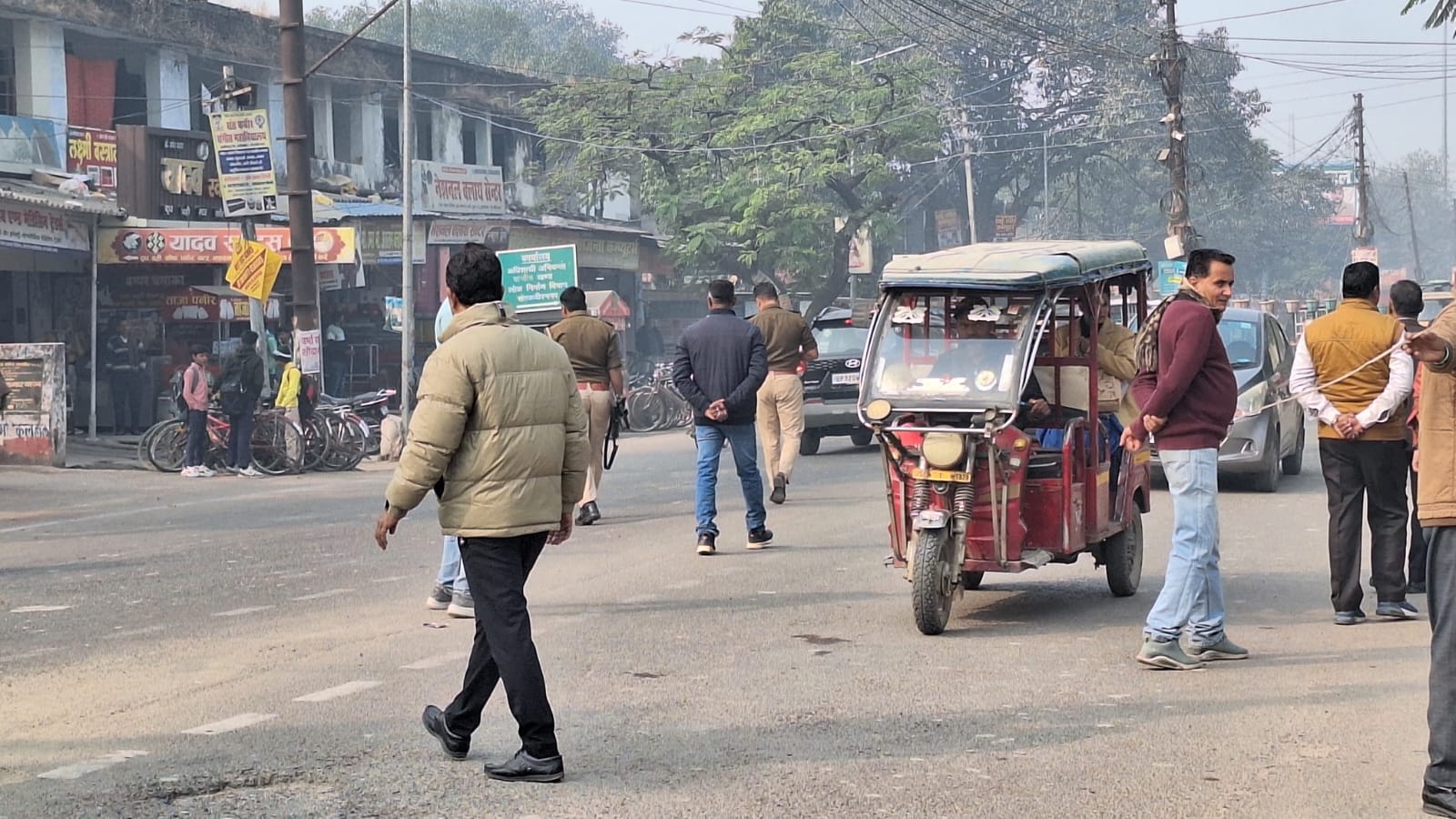 एचआरपीजी कॉलेज में सेमेस्टर परीक्षा देते परीक्षार्थी-स्रोत कॉलेज