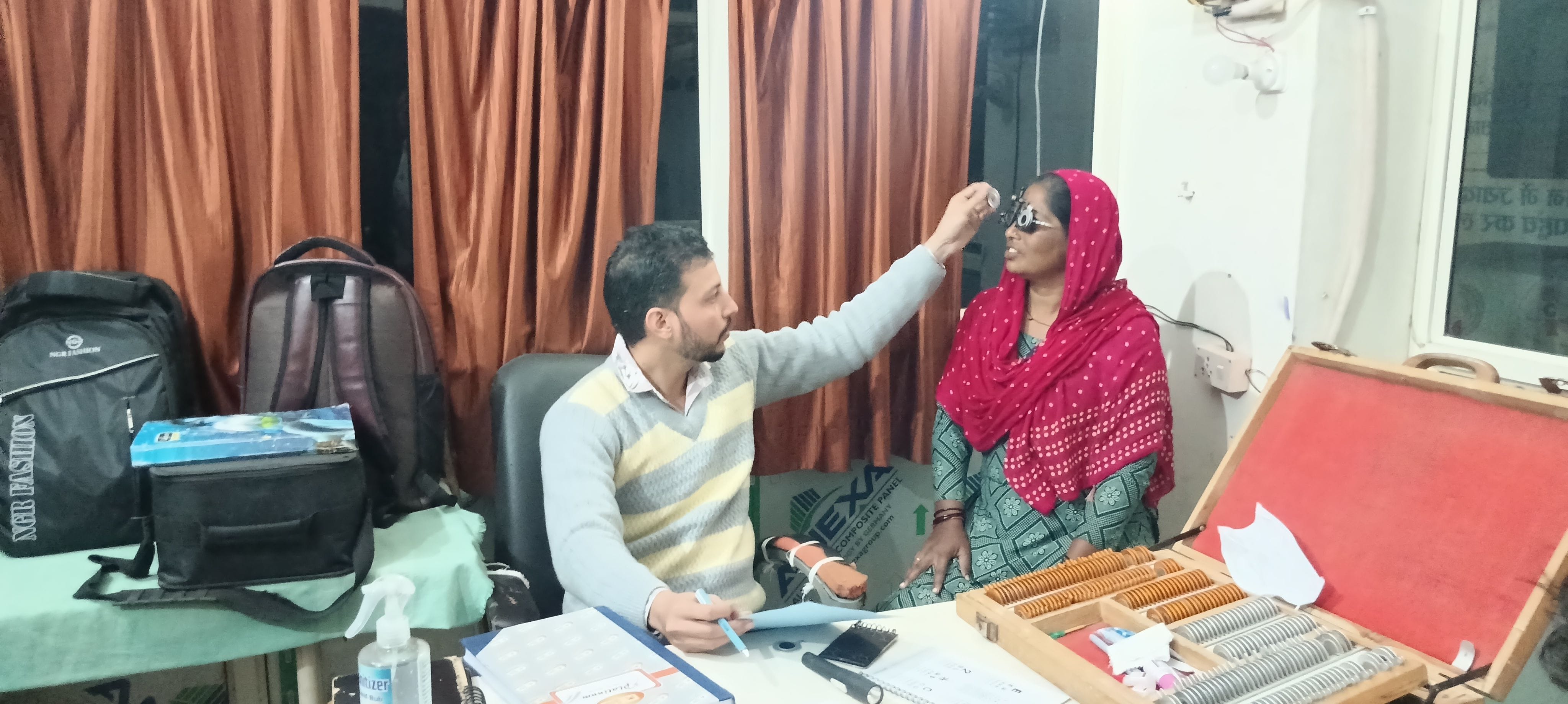 फोटो संख्या:52- नागरिक अस्पताल महेंद्रगढ़ के वार्ड में खाली बैड़---संवाद फोटो संख्या:52- नागरिक अस्पताल महेंद्रगढ़ के वार्ड में खाली बैड़---संवाद