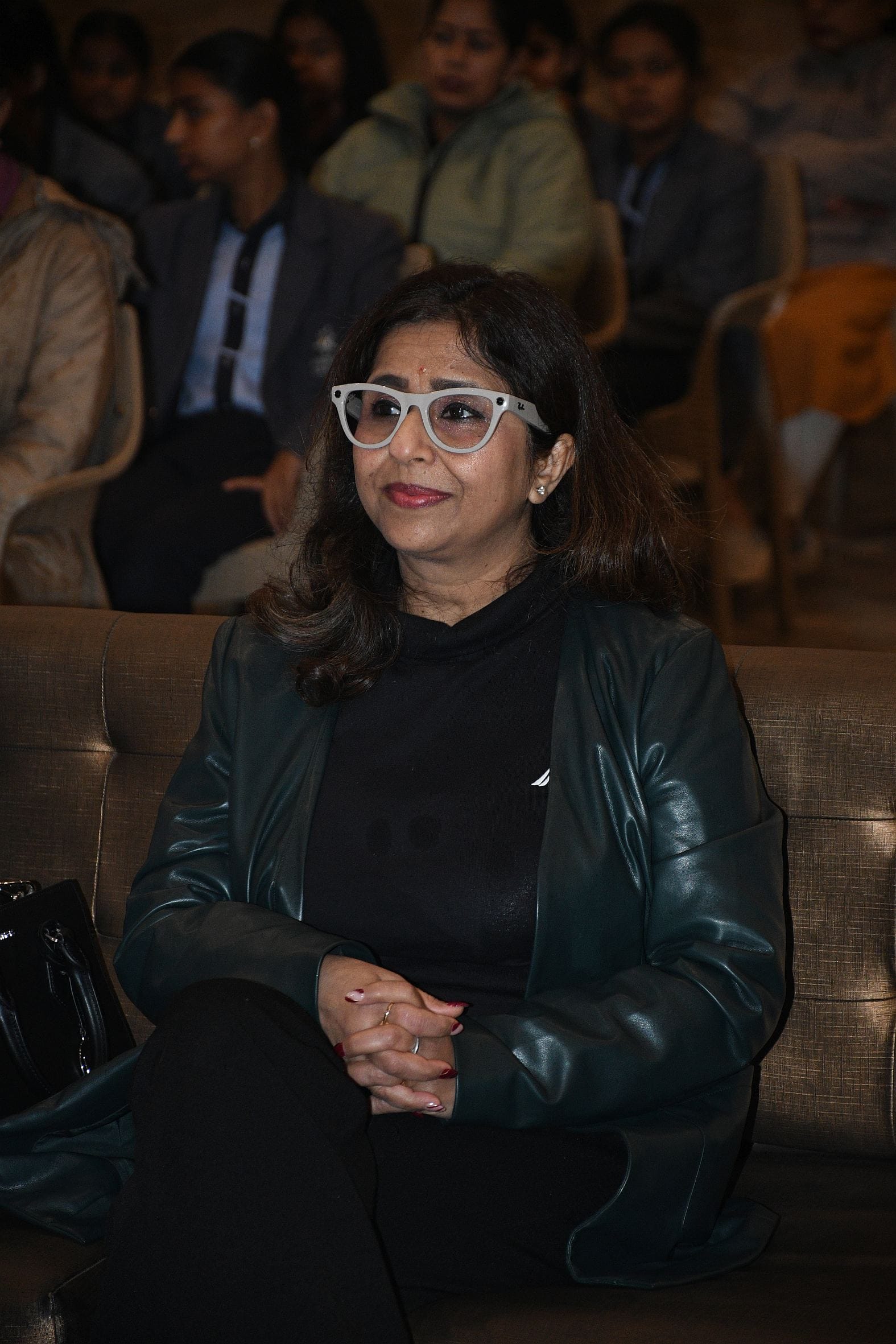अमेरिका के वॉशिंगटन राज्य की रेडमंड सिटी काउंसिल की सदस्य बनी लखनऊ की बेटी मेनका सोनी का देवा र