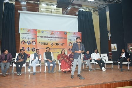 नव भारत निर्माण समिति एवं बनारस लिट फेस्ट के संयुक्त तत्वावधान में हुआशान-ए-अवध साहित्यिक उत्सव